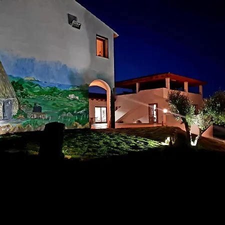 Agriturismo Sas Pretas Latas Çiftlik konaklama *